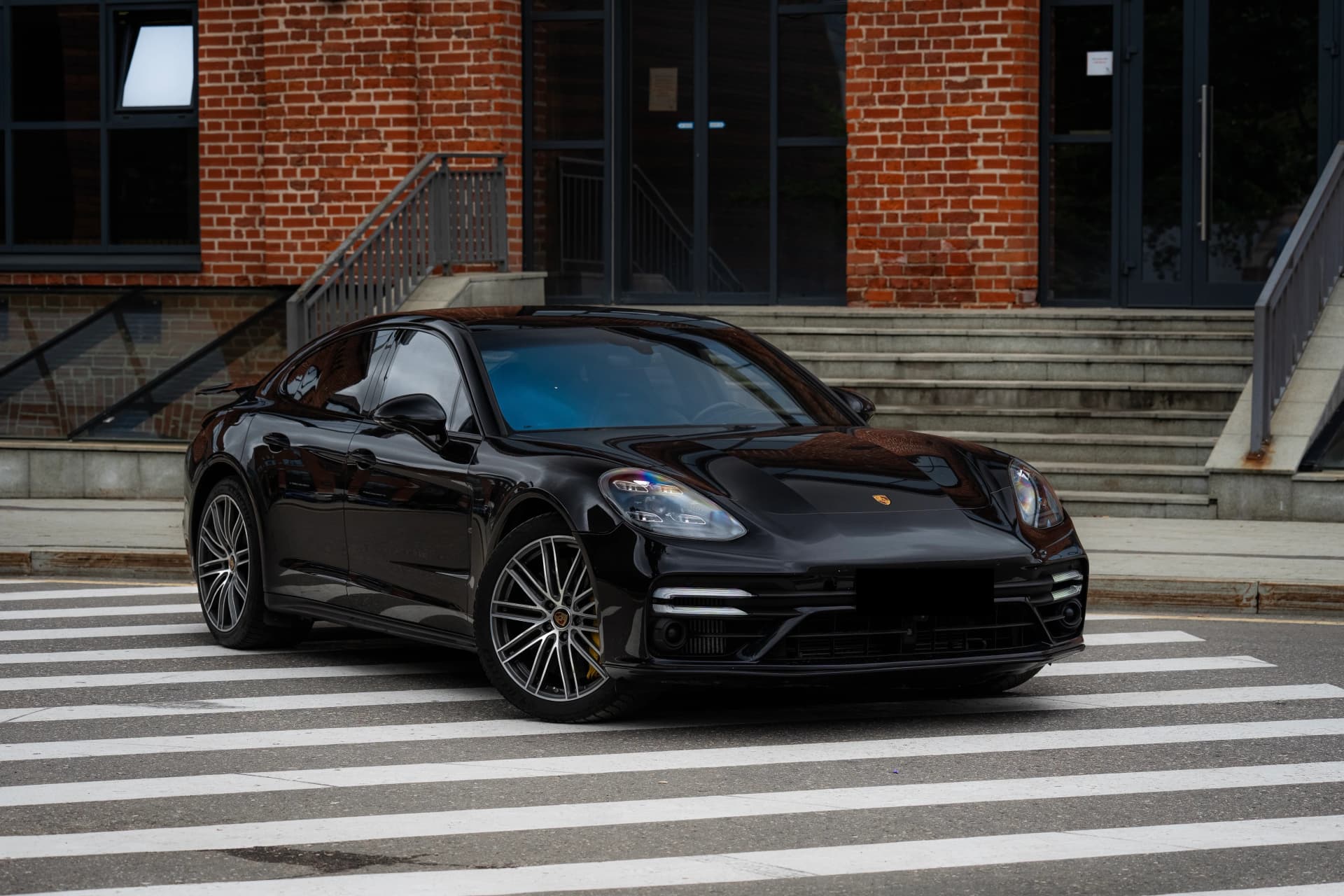 Аренда Porsche Panamera Turbo S в Москве