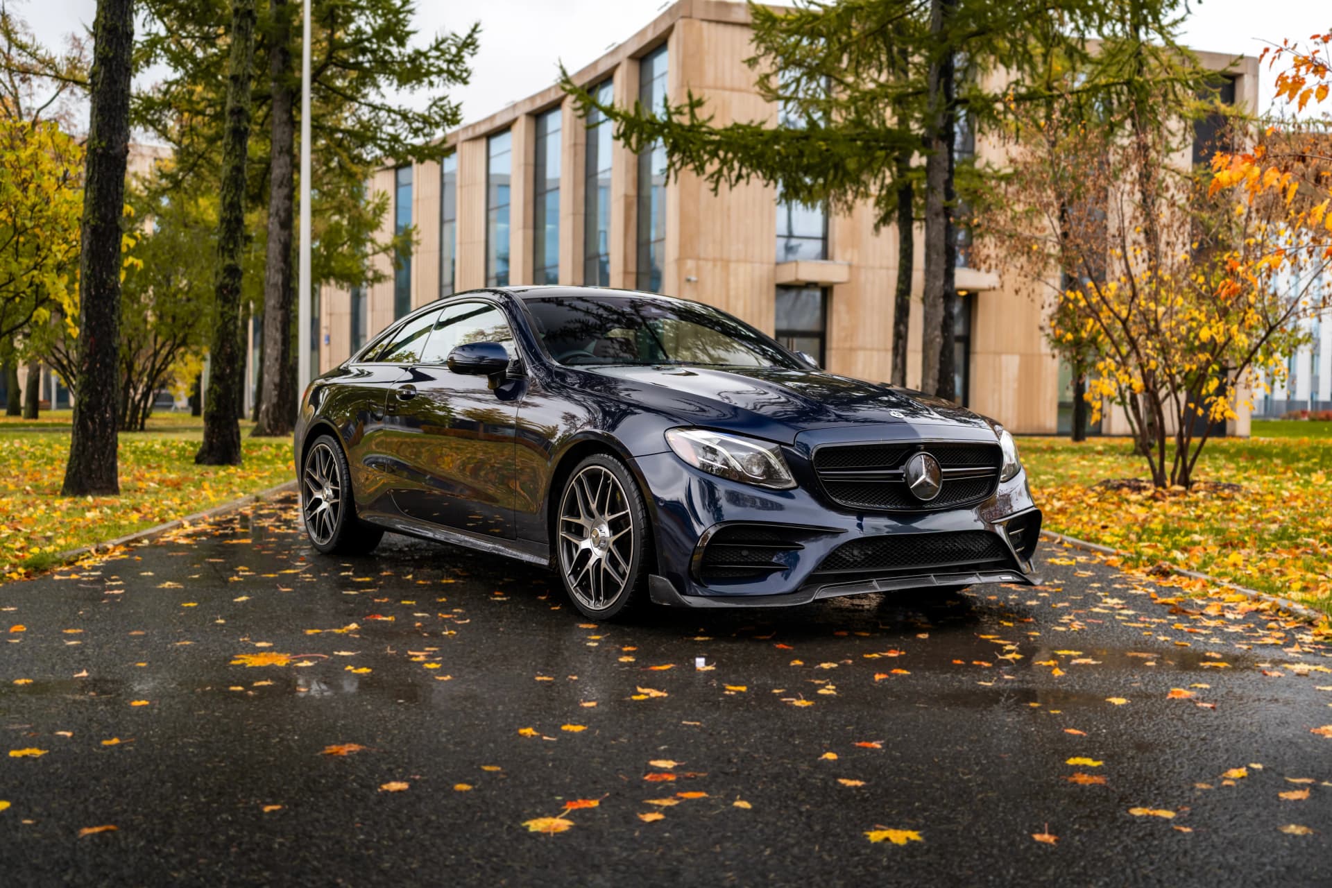 Аренда Mercedes-Benz E450 Coupe в Москве