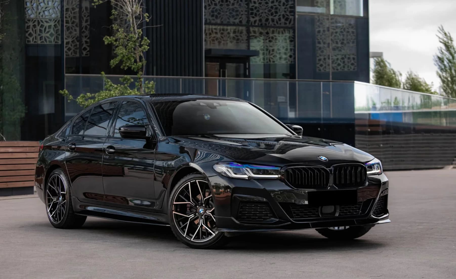 BMW 520d: эталон бизнес-трансфера в Москве