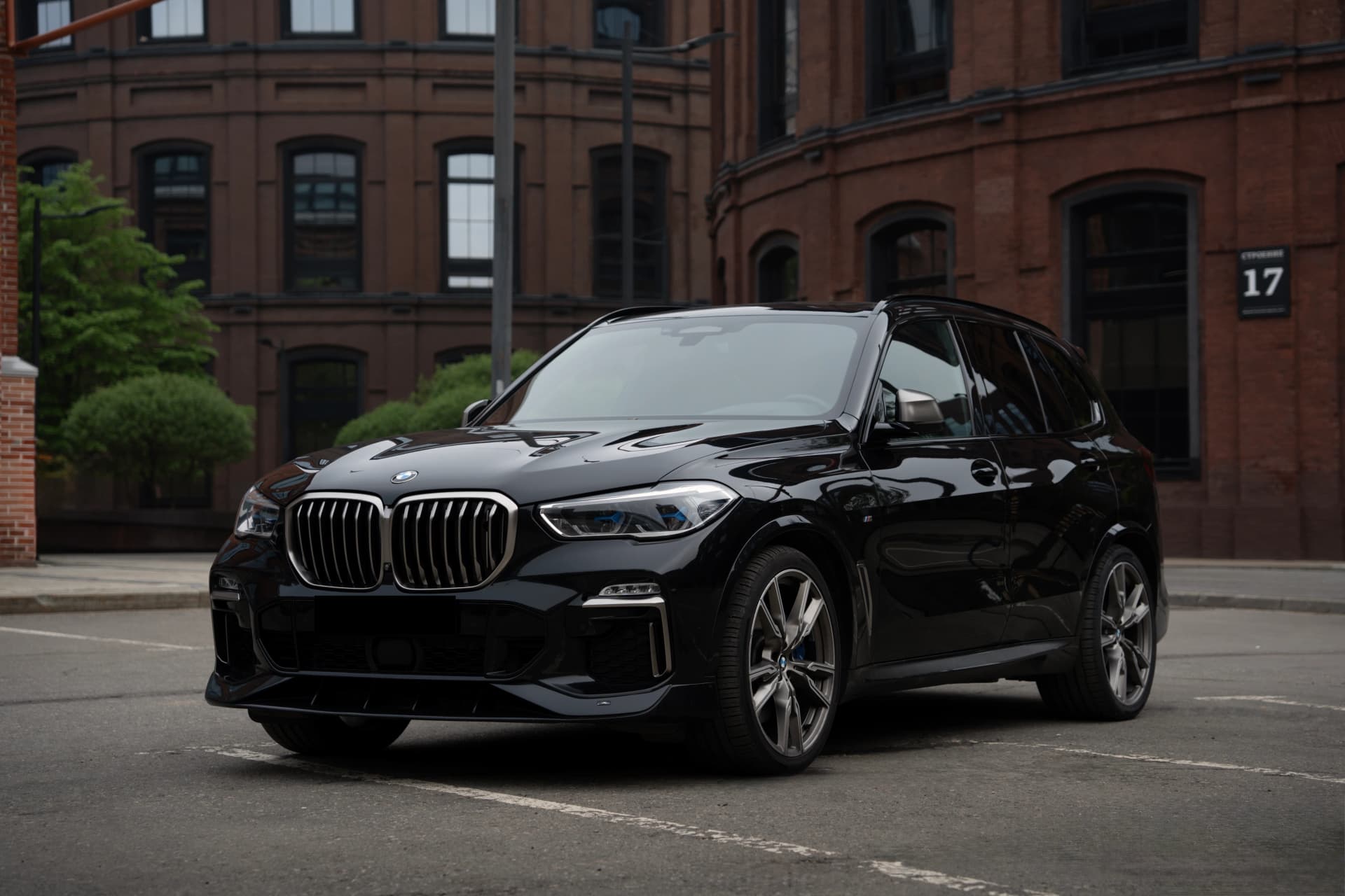 BMW X5 M50d 2020 — автомобиль, который создаёт впечатление