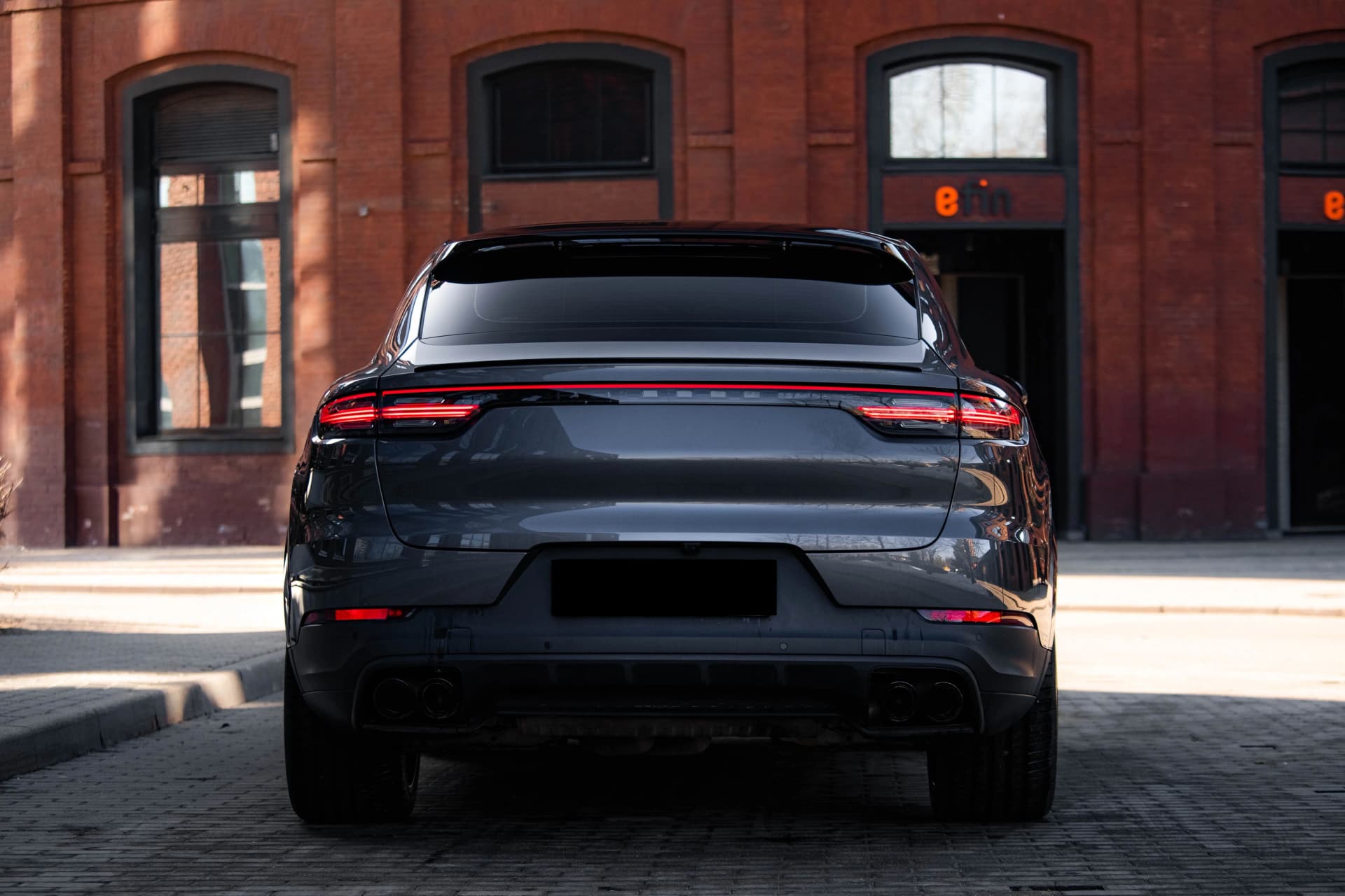 Porsche Cayenne — стоит ли брать в аренду