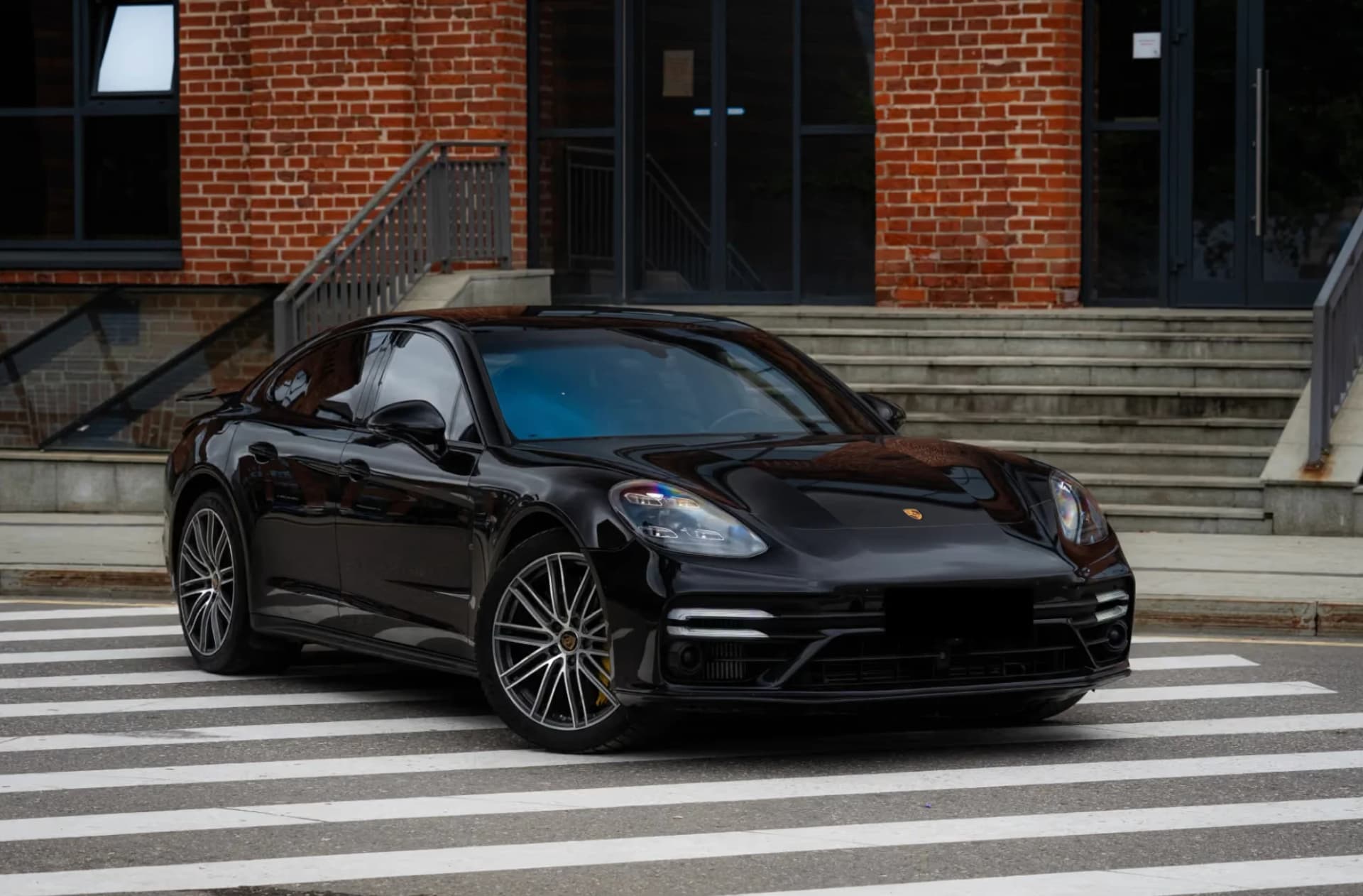 Porsche Panamera Turbo S: для Москвы и дальних поездок