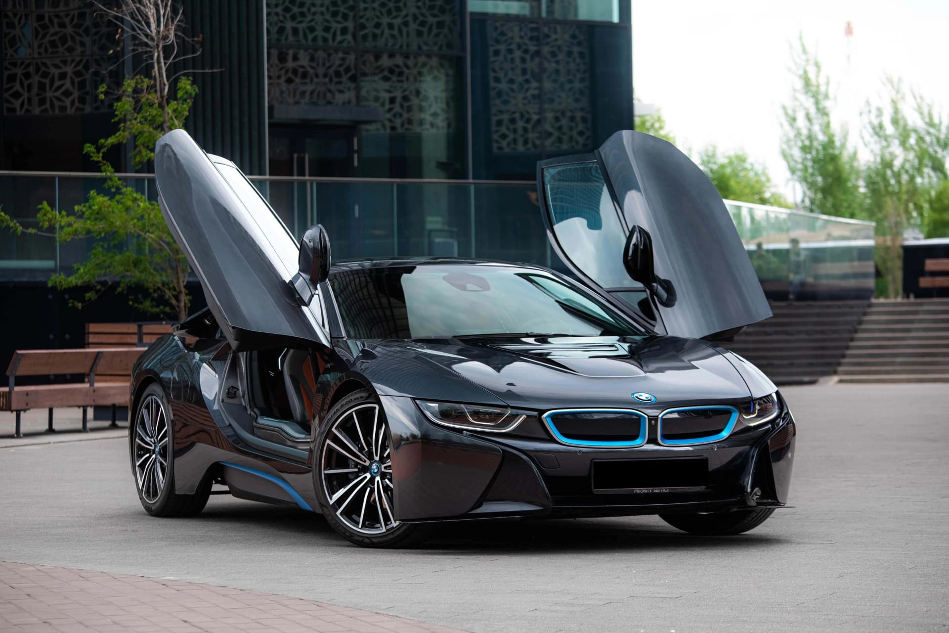 Аренда BMW i8 в Москве